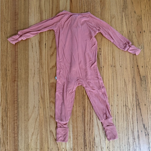 Little Sleepies Zippy Bundle: Pastel Plaid and Clay Ribbed, 6-12 mo - Picture 10 of 13